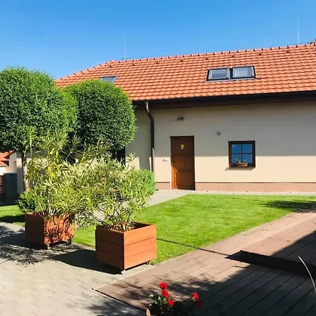Na Slunecni Apartment *