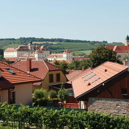 Na Slunecni Apartment