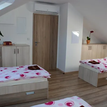 Apartment Na Slunecni