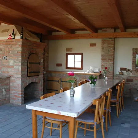 Apartment Na Slunecni Valtice